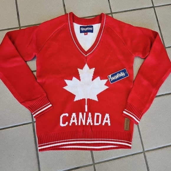NWT Tipsy Elves Women's Size XS Canada Canadian Maple Leaf Vneck Sweater - Picture 1 of 12